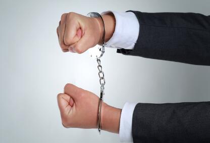 刑事案件二审上诉期是多久?二审案件判决会加重被告人刑罚吗？